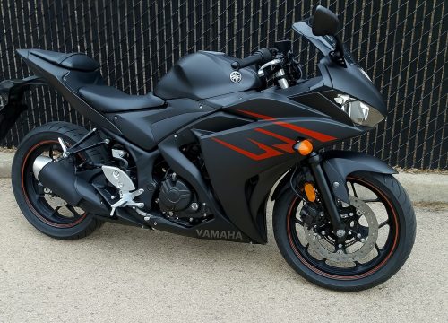 Yamaha R3